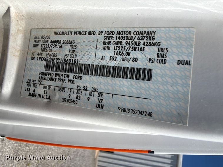 image for item EW4045 2000 Ford F450 Super Duty ambulance