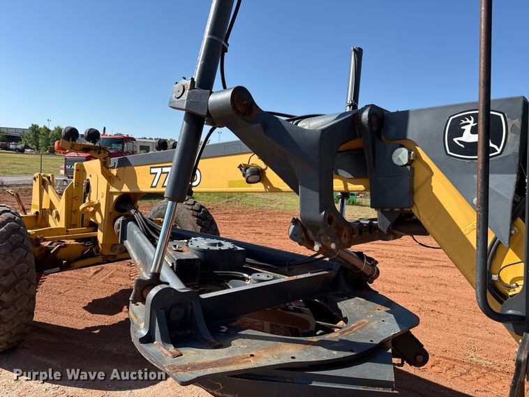image for item EW4109 2007 John Deere 772D motor grader