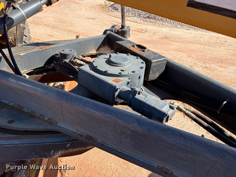 image for item EW4109 2007 John Deere 772D motor grader