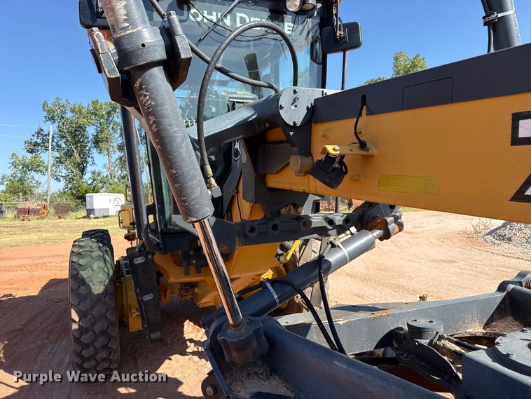 image for item EW4109 2007 John Deere 772D motor grader