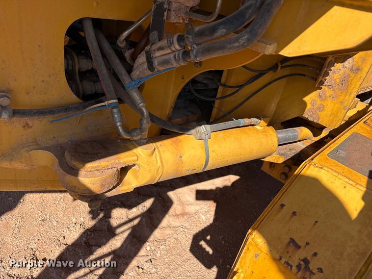 image for item EW4109 2007 John Deere 772D motor grader