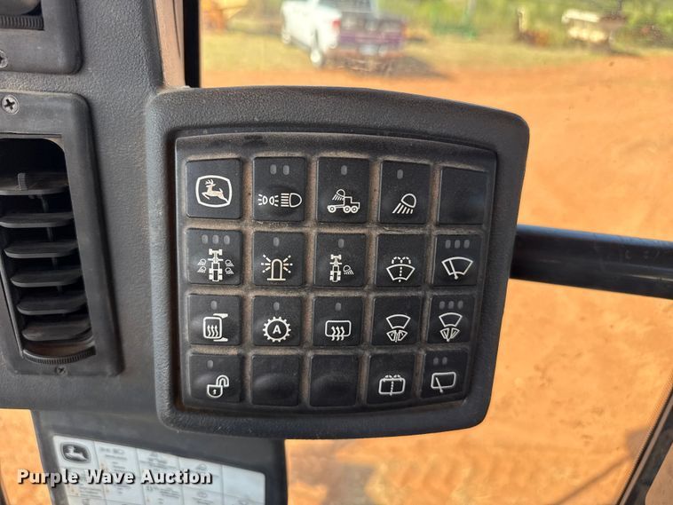 image for item EW4109 2007 John Deere 772D motor grader