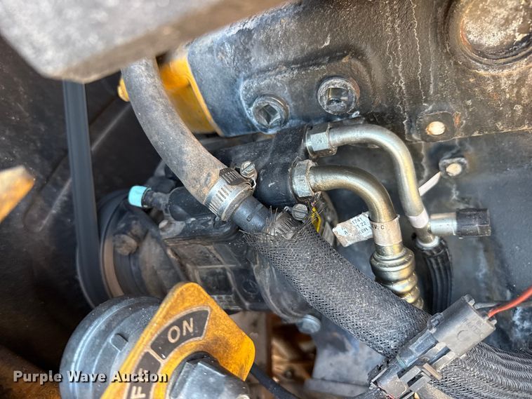 image for item EW4109 2007 John Deere 772D motor grader
