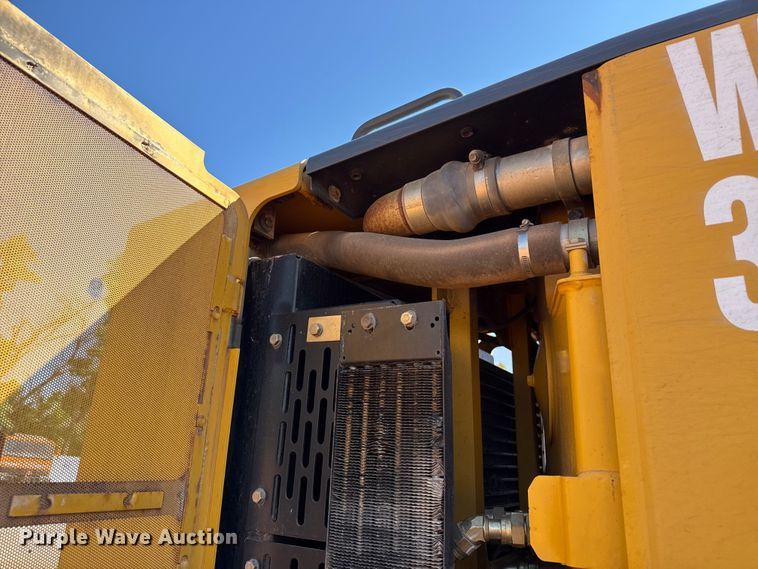 image for item EW4109 2007 John Deere 772D motor grader