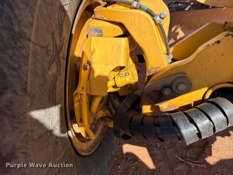 image for item EW4109 2007 John Deere 772D motor grader