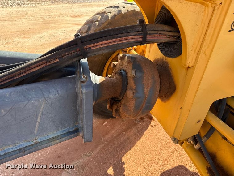 image for item EW4109 2007 John Deere 772D motor grader