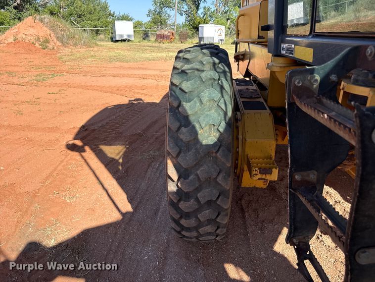 image for item EW4109 2007 John Deere 772D motor grader