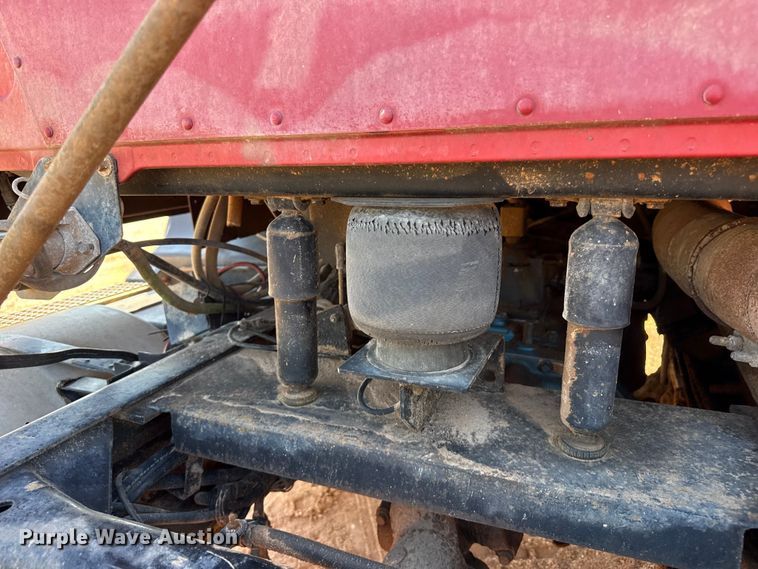 image for item EW4110 1998 Mack CH600 semi truck