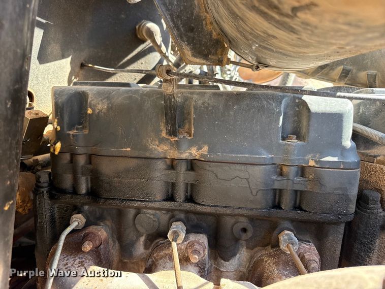 image for item EW4110 1998 Mack CH600 semi truck