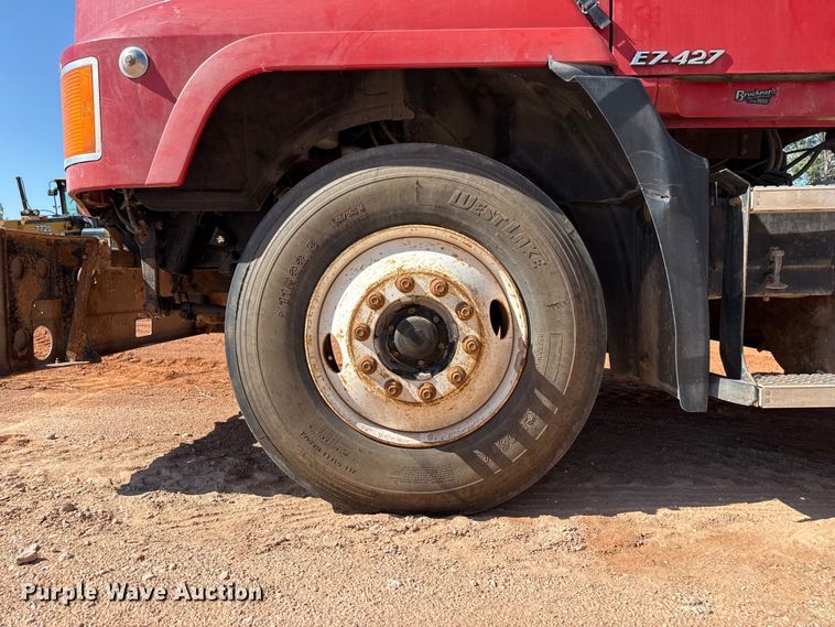 image for item EW4110 1998 Mack CH600 semi truck