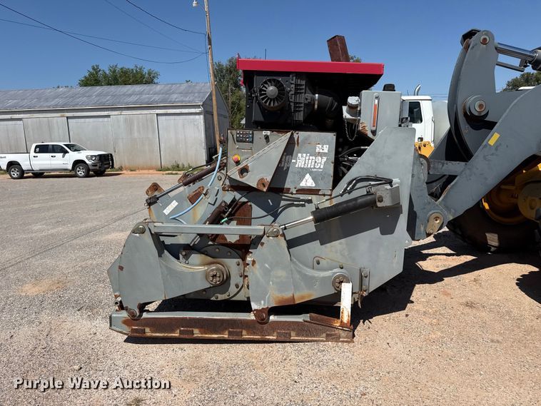 image for item EW4111 2013 Asphalt Zipper cold planer