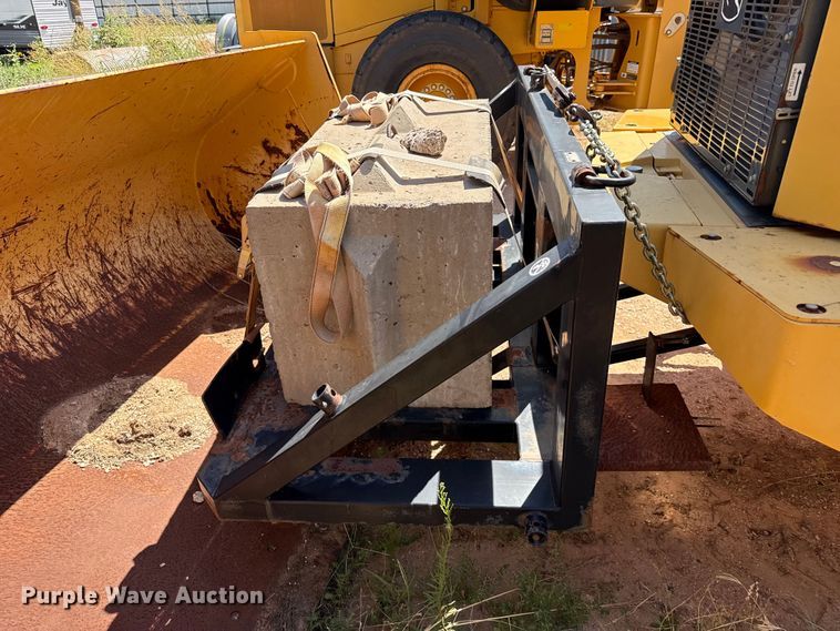 image for item EW4111 2013 Asphalt Zipper cold planer