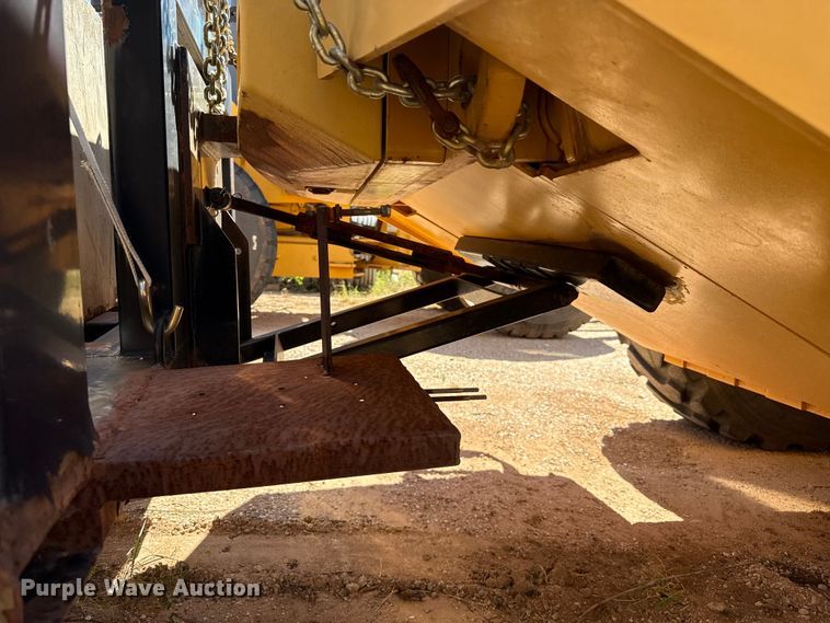 image for item EW4111 2013 Asphalt Zipper cold planer
