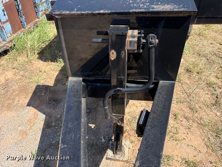 image for item EW4111 2013 Asphalt Zipper cold planer
