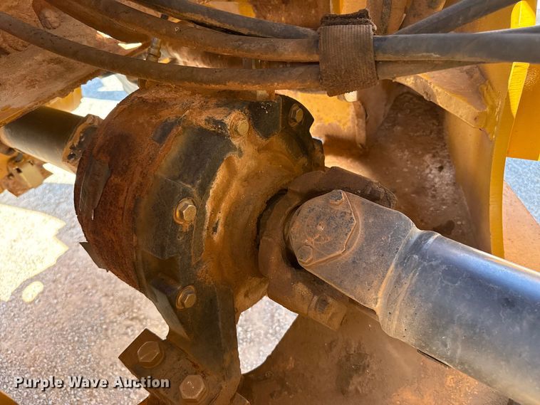 image for item EW4112 2012 John Deere 724K wheel loader