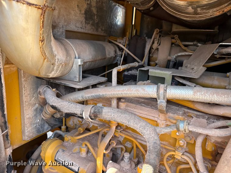image for item EW4112 2012 John Deere 724K wheel loader