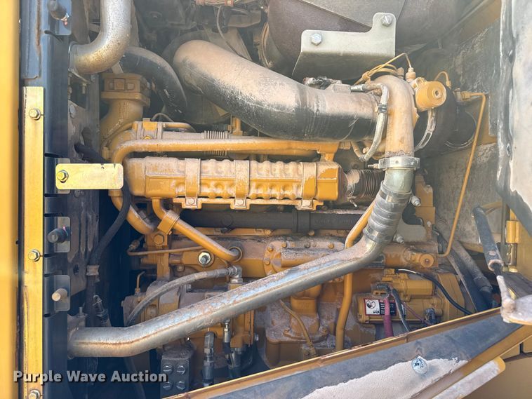 image for item EW4112 2012 John Deere 724K wheel loader
