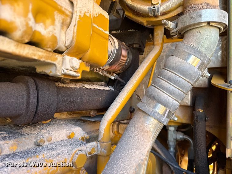 image for item EW4112 2012 John Deere 724K wheel loader