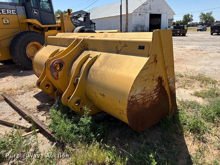 image for item EW4112 2012 John Deere 724K wheel loader