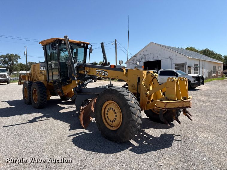 image for item EW4113 2009 John Deere 772D motor grader