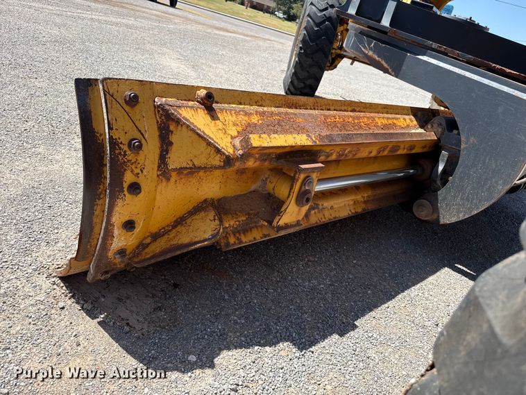 image for item EW4113 2009 John Deere 772D motor grader