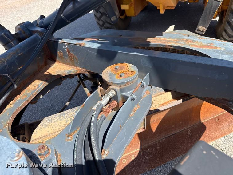 image for item EW4113 2009 John Deere 772D motor grader