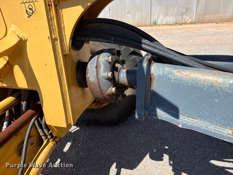 image for item EW4113 2009 John Deere 772D motor grader