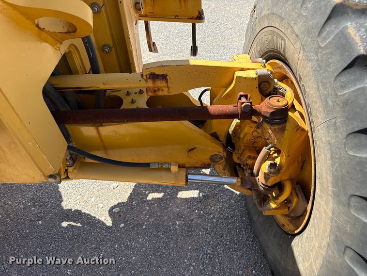 image for item EW4113 2009 John Deere 772D motor grader