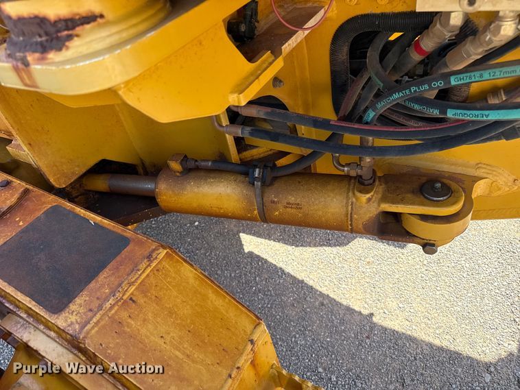 image for item EW4113 2009 John Deere 772D motor grader