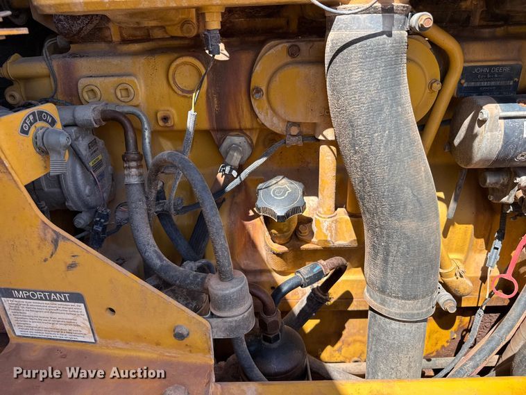 image for item EW4113 2009 John Deere 772D motor grader