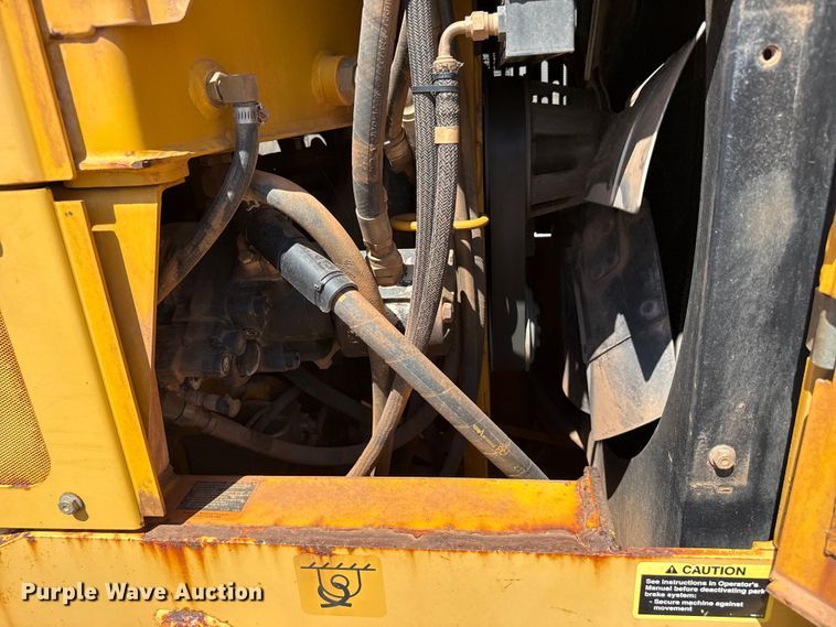 image for item EW4113 2009 John Deere 772D motor grader
