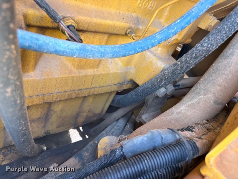 image for item EW4113 2009 John Deere 772D motor grader