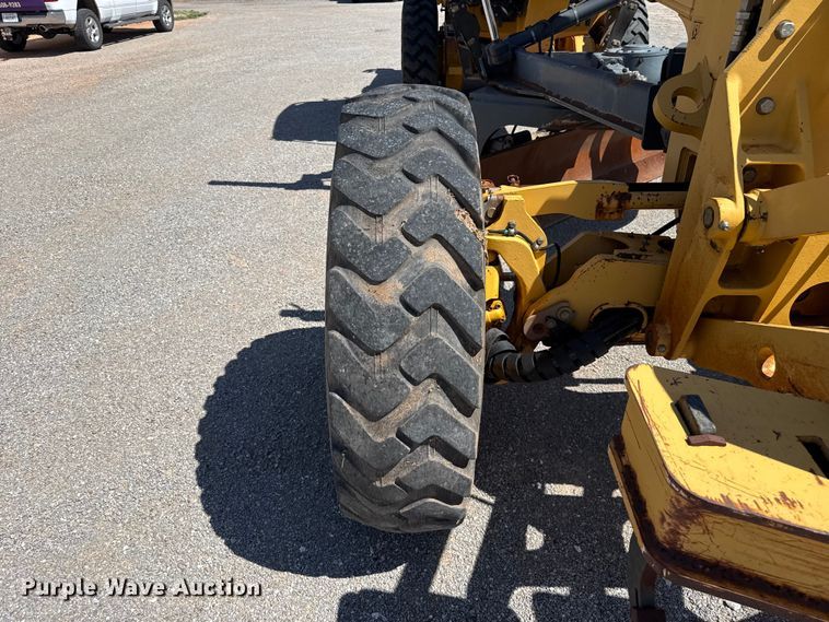 image for item EW4113 2009 John Deere 772D motor grader