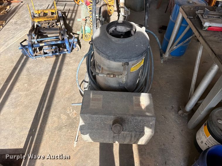 image for item EW4120 Lawn equpment