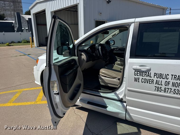 image for item EW4980 2015 Dodge Grand Caravan handicap accessible van