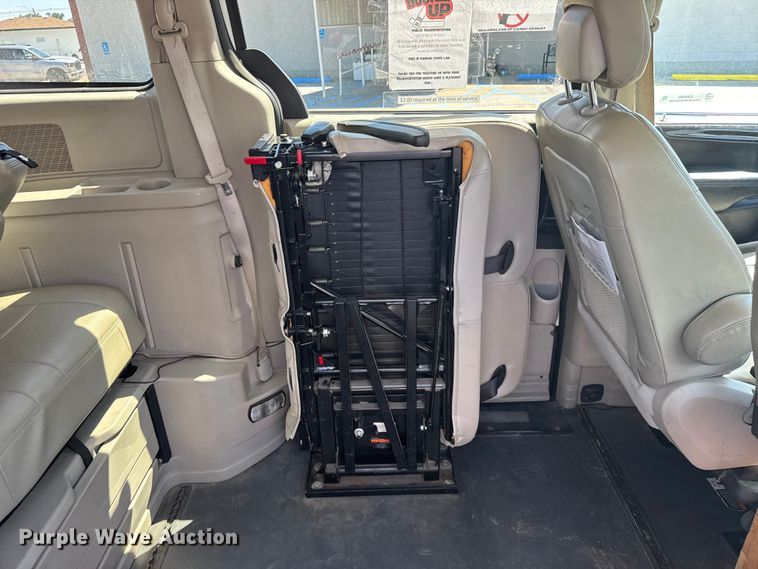 image for item EW4980 2015 Dodge Grand Caravan handicap accessible van