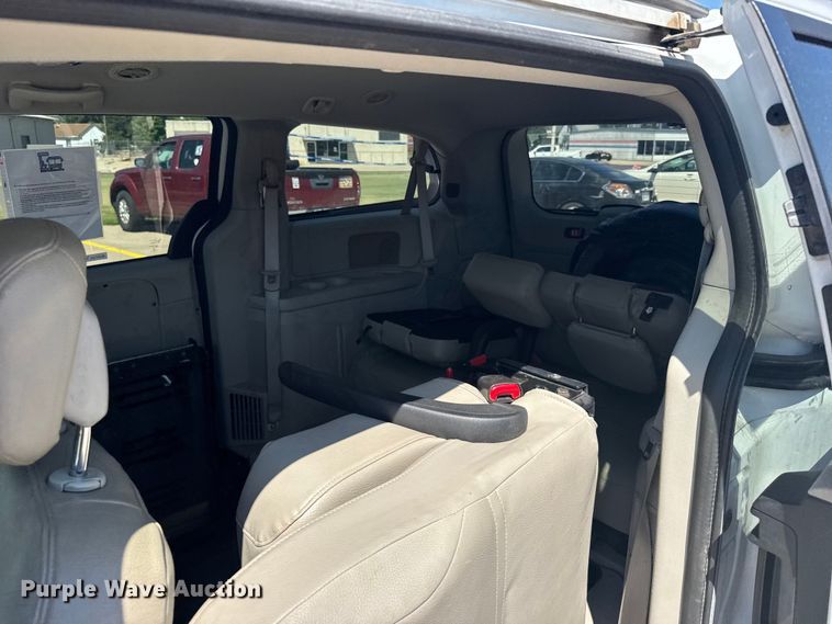 image for item EW4980 2015 Dodge Grand Caravan handicap accessible van
