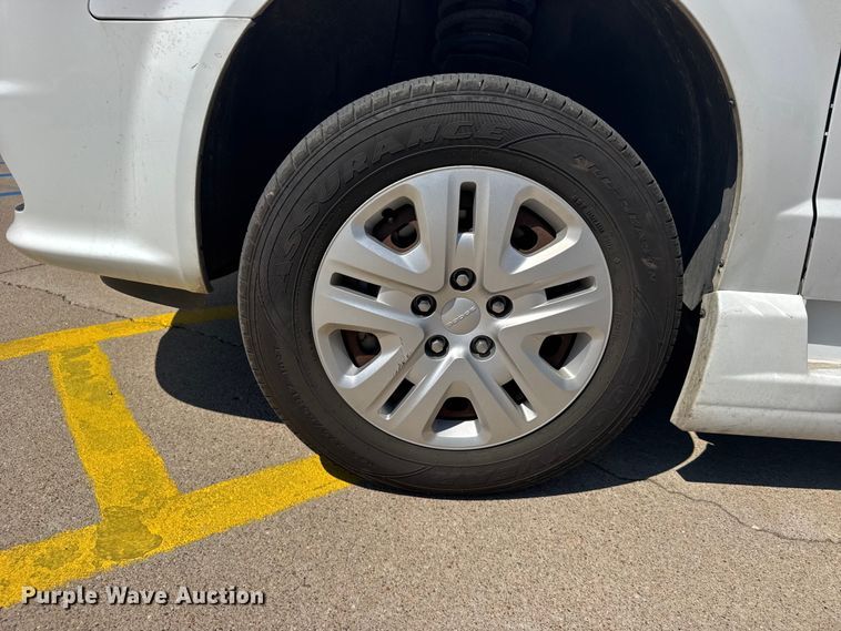 image for item EW4980 2015 Dodge Grand Caravan handicap accessible van