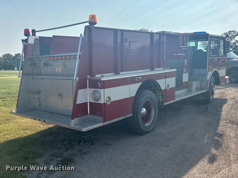 image for item EW4981 1988 Pierce Arrow  pumper fire truck