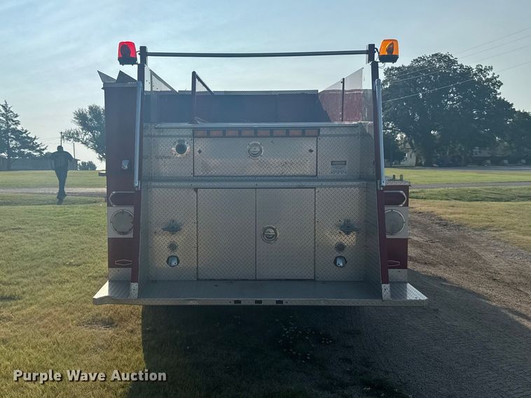 image for item EW4981 1988 Pierce Arrow  pumper fire truck