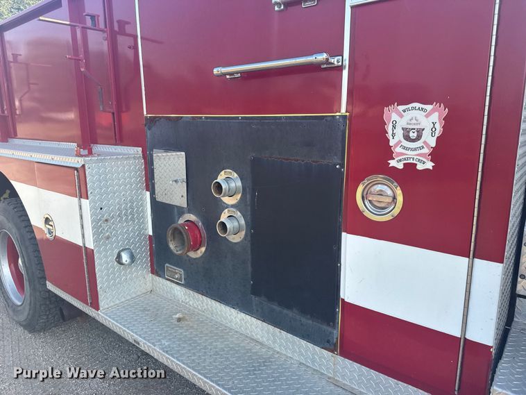 image for item EW4981 1988 Pierce Arrow  pumper fire truck