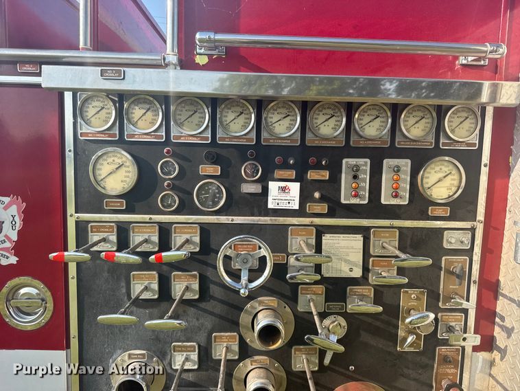 image for item EW4981 1988 Pierce Arrow  pumper fire truck