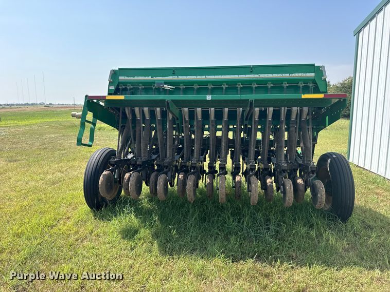 image for item EW4985 2009 Great Plains 1006NT-1575 no-till grain drill