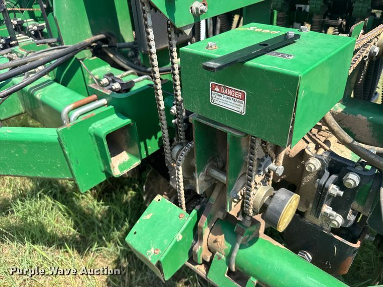 image for item EW4985 2009 Great Plains 1006NT-1575 no-till grain drill