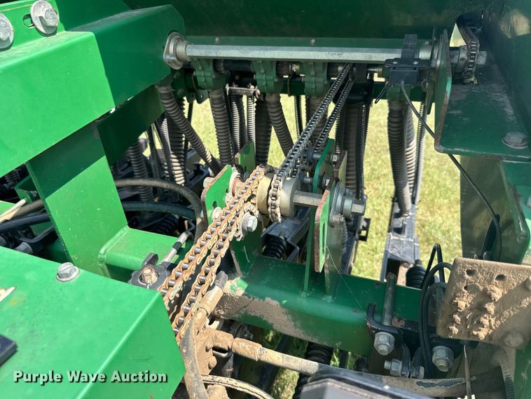 image for item EW4985 2009 Great Plains 1006NT-1575 no-till grain drill