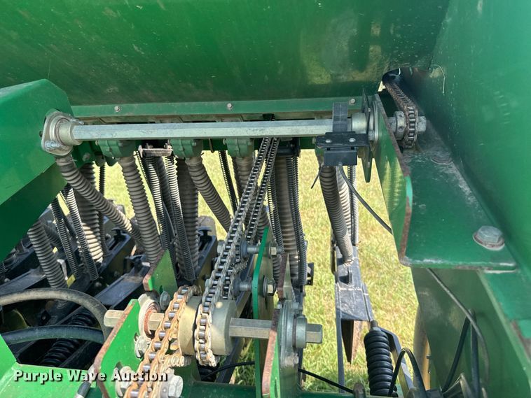 image for item EW4985 2009 Great Plains 1006NT-1575 no-till grain drill
