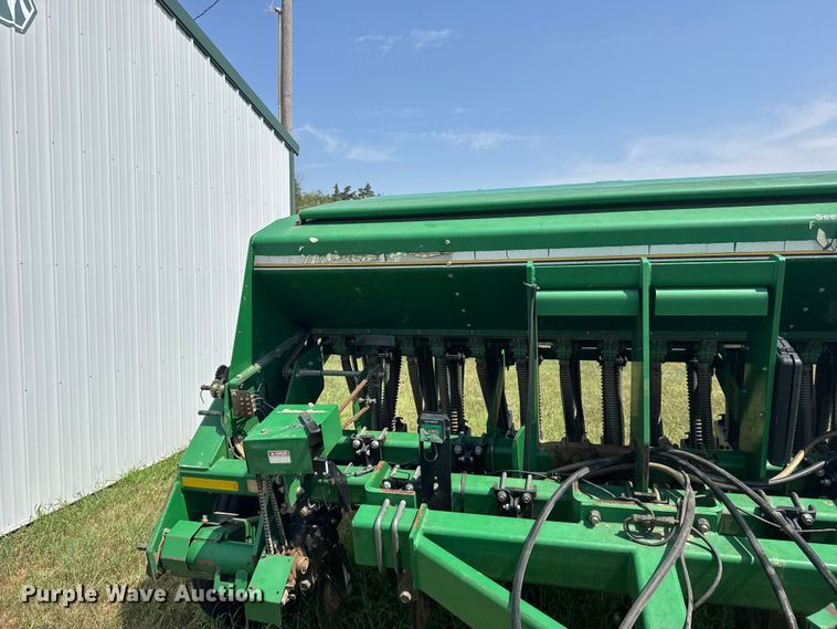 image for item EW4985 2009 Great Plains 1006NT-1575 no-till grain drill
