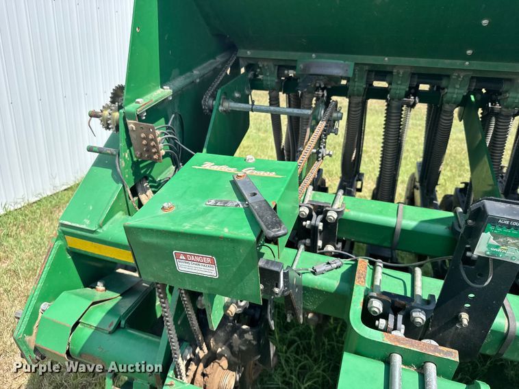 image for item EW4985 2009 Great Plains 1006NT-1575 no-till grain drill