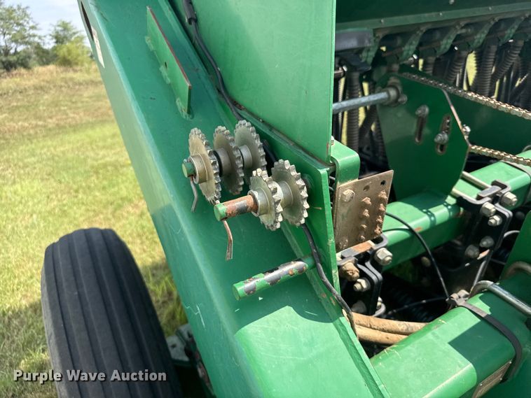 image for item EW4985 2009 Great Plains 1006NT-1575 no-till grain drill