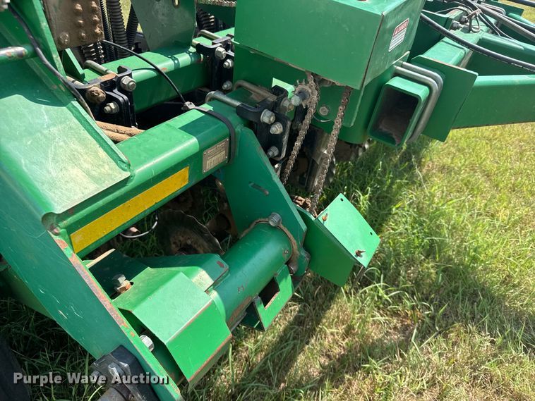 image for item EW4985 2009 Great Plains 1006NT-1575 no-till grain drill
